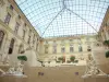 Musée du Louvre - Aile Richelieu : cour Marly et sa collection de sculptures françaises