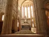 Coro della Cattedrale di Saint-Lazare (© Agathe Legrot)