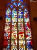 Stained glass window of the chapel (© J.E)