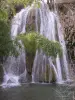 Кайлус и его окаменевший водопад