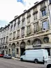 Listed residence, at 75 rue de la République (© JE)