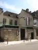 Façade du musée Zervos à Vézelay