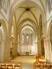 Abbazia di La Pierre-qui-Vire - All'interno della chiesa abbaziale: coro