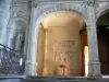Bordeaux - Intérieur de la cathédrale Saint-André : tribune d'orgues et bas-relief Renaissance