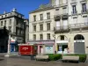 Bordeaux - Façades et commerces de la rue Sainte-Catherine
