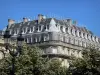 Bordeaux - Hôtel Gobineau, lampadaire et tilleuls des allées de Tourny