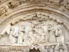 Chiesa di Saint-Thibault - Timpano scolpito raffigurante l'incoronazione della Vergine