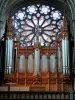 Clermont-Ferrand - All'interno della gotica Notre-Dame de l'Assomption: organo e rosette
