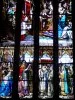 Clermont-Ferrand - All'interno della gotica Notre-Dame de l'Assomption: vetrate
