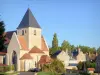 Druyes-les-Belles-Fontaines - Glockenturm und Apsis der Kirche Saint-Romain