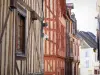 Joigny - Fassaden von Fachwerkhäusern in der Altstadt