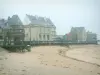 Küstengebiet der Loire-Atlantique - Häuser und Sandstrand