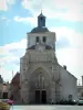 Montreuil-sur-Mer - Abteikirche Saint-Saulve, Wolken im Himmel