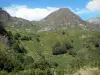 Paysages de l'Ariège - Montagne pyrénéenne ; dans le Parc Naturel Régional des Pyrénées Ariégeoises