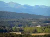 Paysages de l'Ariège - Vue sur le château de Léran, la forêt et les collines