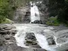 Ponte da espanha - Local natural da Pont d'Espagne: cachoeiras; no Parque Nacional dos Pirenéus, no município de Cauterets