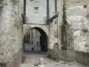 Rennes - Old town: Mordelaises doors and drawbridge