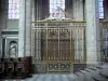 Soissons - All'interno della cattedrale di Saint-Gervais-et-Saint-Protais: chiusura del coro in ferro battuto