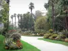 Tarbes - Garten Massey (englischer Garten): Blumenallee (Blumen), Bäume und Palmen