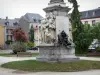 Tarbes - Danton Denkmal (Standbild von Danton) auf dem Platz Jean Jaurès