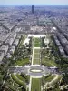 Torre Eiffel - Vista di Parigi e il parco di Marte dal terzo piano della Torre Eiffel