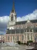 Tourcoing - Chiesa di San Cristoforo e getti d'acqua