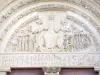 Vézelay - Basilica di Sainte-Marie-Madeleine: timpano scolpito del portale centrale della facciata ovest che rappresenta il Giudizio Universale