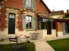 Fab House - Les Maisons Fabuleuses - Bed & breakfast - Holidays & weekends in Senlis