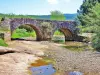 Pont romain, sur le ruisseau des Mourgues (© Jean Espirat)