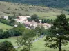 Les Merveilles du Pays Cathare - Randonnées & promenades à Verzeille