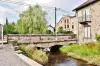 La commune avec le pont sur la Semouse