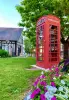 Telephone box offered to the city by the Scots