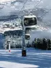 Gôndola para acessar a estação de esqui Axe 3 Domaines