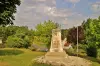 Valeuil - Monument aux Morts