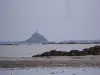Vue sur le Mont-Saint-Michel depuis la plage du Sol Roc