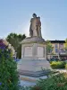 Statue du Sénateur Joseph d'Hautpoul