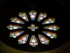 Héricourt - Rosace du transept nord de l'église catholique (© J.E)