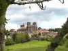 村と修道院の La Chaise-Dieu