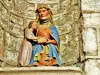 Statue polychrome de sainte Bernadette éduquant la Vierge (© Jean Espirat)