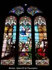 教会のステンドグラス（©Jean Espirat）