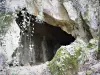 Clerval洞穴门廊的外观视图（©J.E）