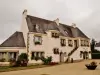 Plonévez-Porzay - Guide tourisme, vacances & week-end dans le Finistère