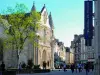 Notre Dame and Tourist Office (© Daniel Proux City Poitiers)