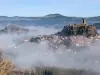 La forteresse dans la brume