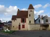 Alte Burg von Pougues-les-Eaux