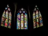 Kirchenfenster der Apsis von Notre-Dame du Marthuret (© J.E)