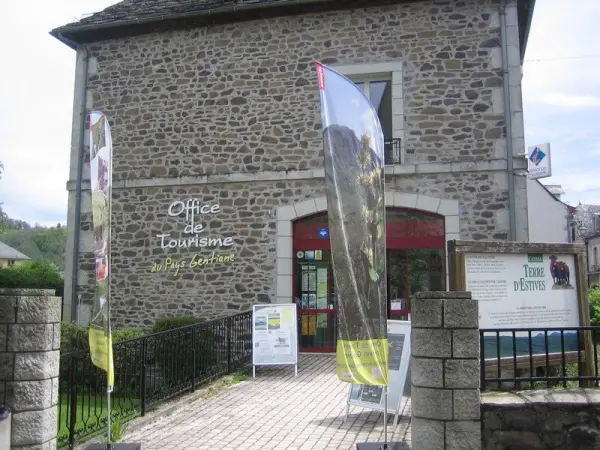 Office de Tourisme de Riom-ès-Montagnes - Point information à Riom-ès- Montagnes