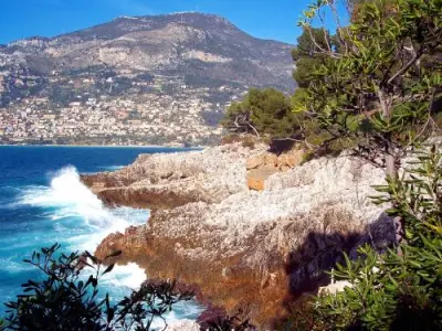 Roquebrune-Cap-Martin - Tourism & Holiday Guide