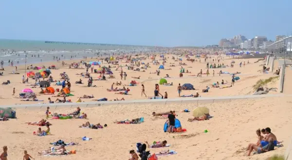 Grande plage de Saint-Jean-de-Monts - Lieu de loisirs à Saint-Jean-de-Monts