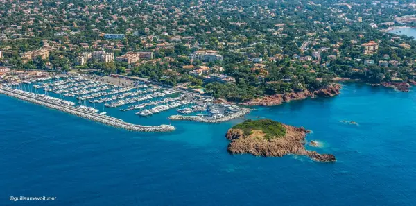 Port de plaisance de Santa Lucia - Lieu de loisirs à Saint-Raphaël